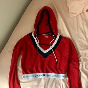 TOMMY HILFIGER crop hoodie